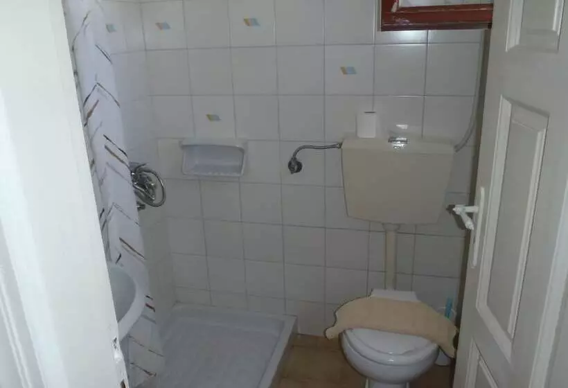 Hôtel Studios & Suites Rania