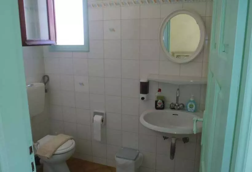 Hôtel Studios & Suites Rania