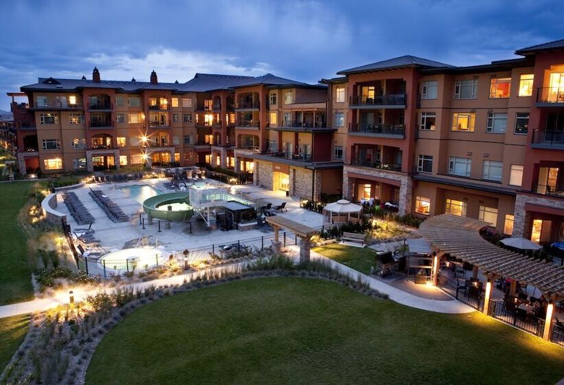 בית מלון כפרי Watermark Beach Resort