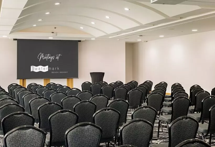 酒店 Watermark Beach Resort