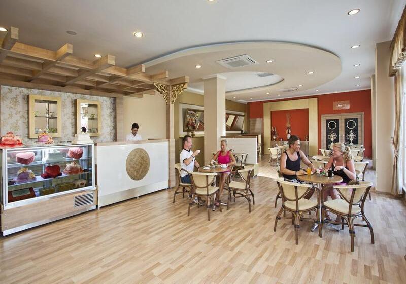 Titan Select Hotel Ultra All Inclusive