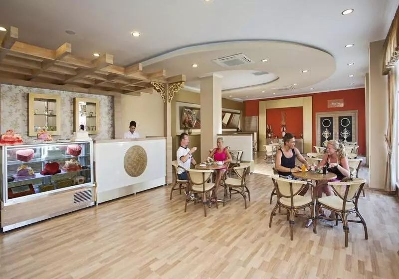 Titan Select Hotel Ultra All Inclusive