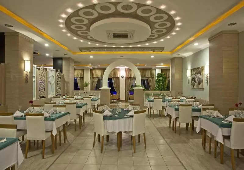 Titan Select Hotel Ultra All Inclusive