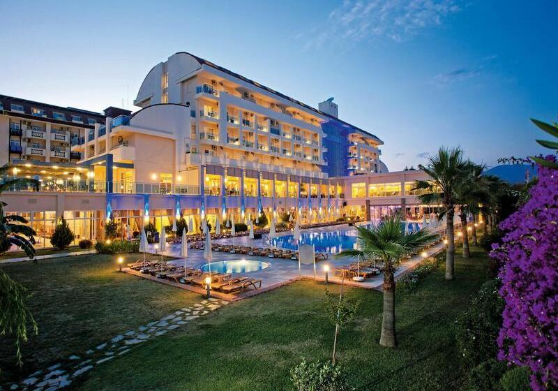 Titan Select Hotel Ultra All Inclusive