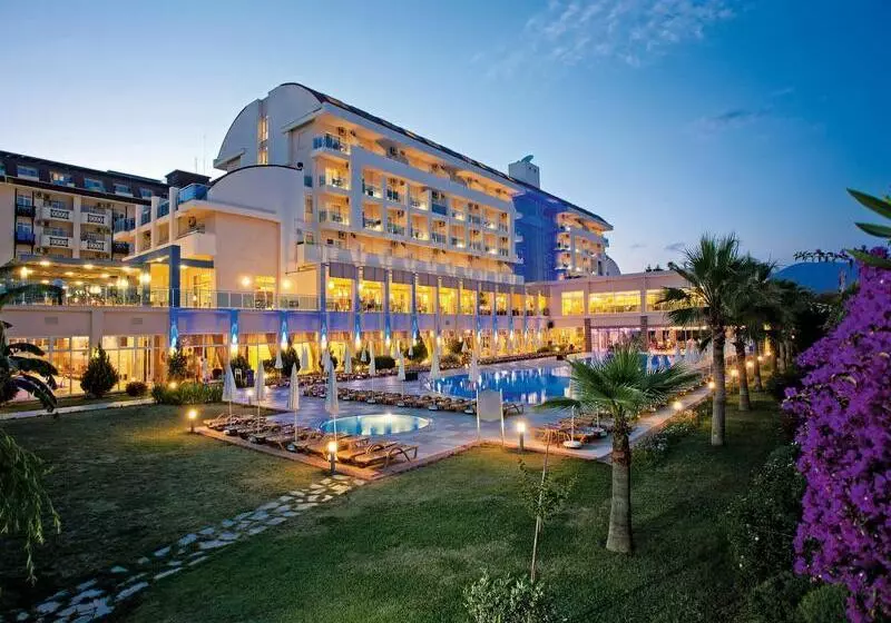 Titan Select Hotel Ultra All Inclusive