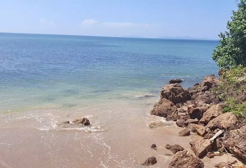 ホテル Koh Jum Aosi Beach View