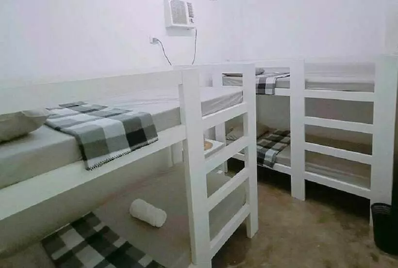 هتل Tropical Vibes Inn Siargao
