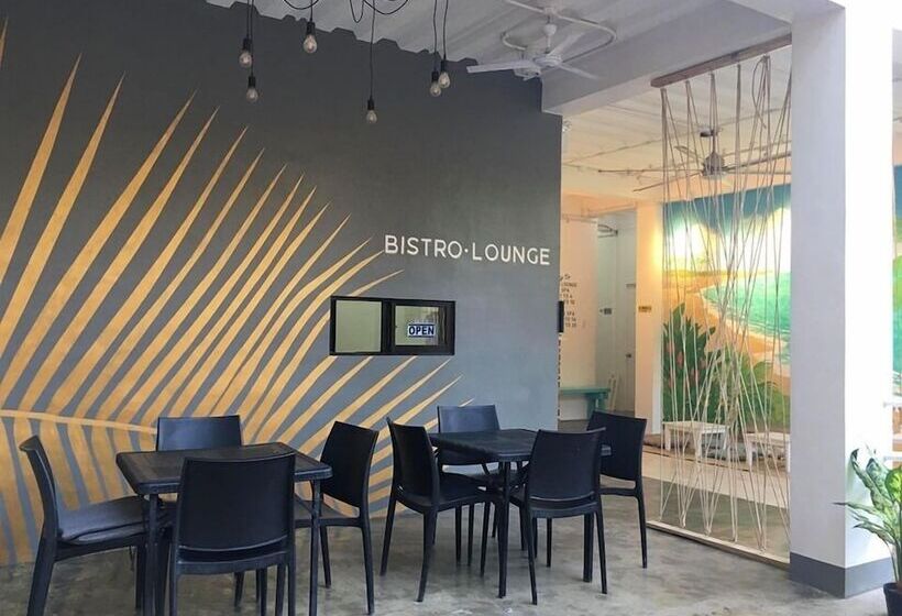 هتل Tropical Vibes Inn Siargao