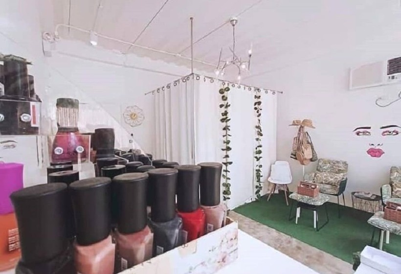 هتل Tropical Vibes Inn Siargao