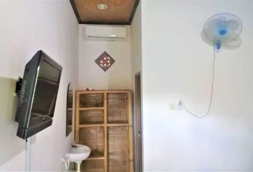 ペンション Oka Homestay