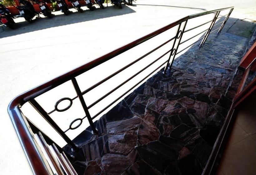 Alina Grande Hotel & Resort