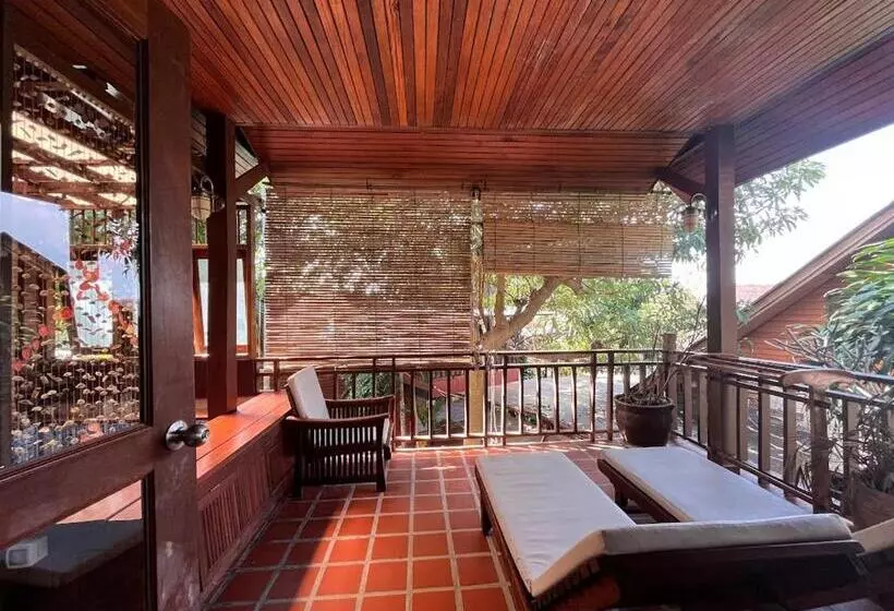 Green Papaya Beach Resort, Koh Phangan