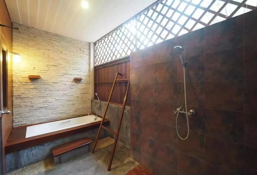 Green Papaya Beach Resort, Koh Phangan