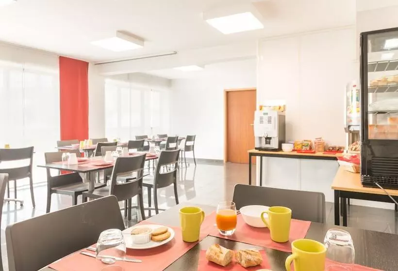 هتل Zenitude Hôtel Résidences Nantes Métropole