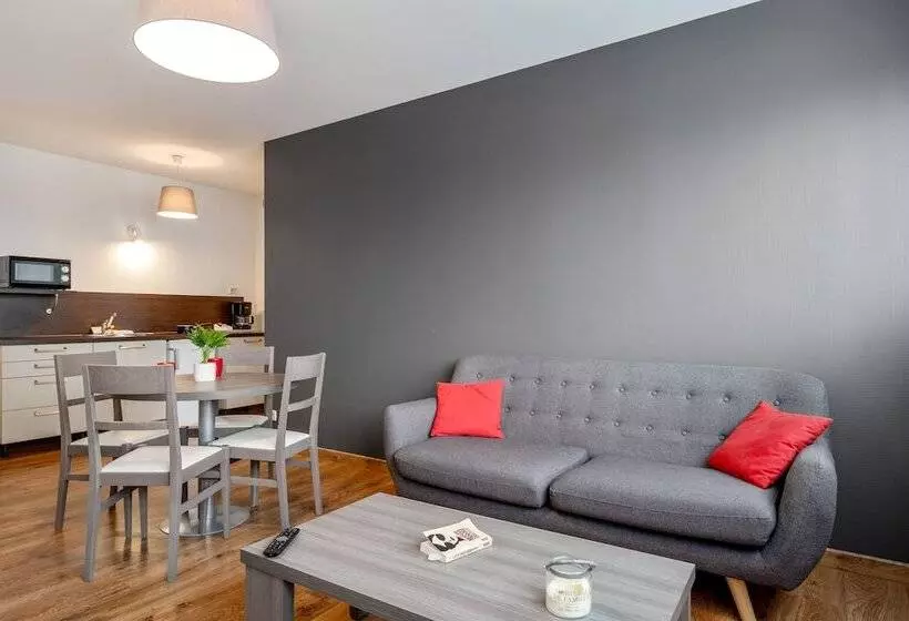 هتل Zenitude Hôtel Résidences Nantes Métropole