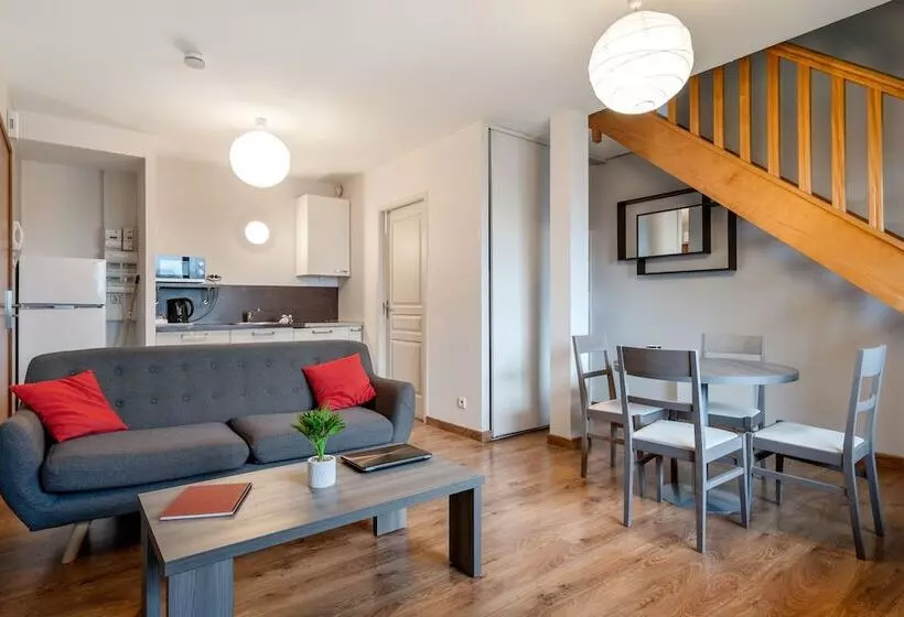 هتل Zenitude Hôtel Résidences Nantes Métropole