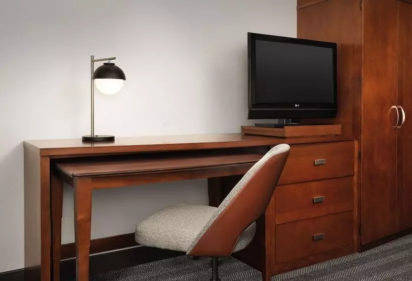 هتل Courtyard Jacksonville Flagler Center