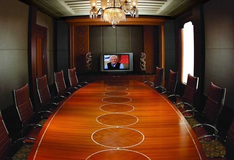 فندق Courtyard By Marriott Hyderabad