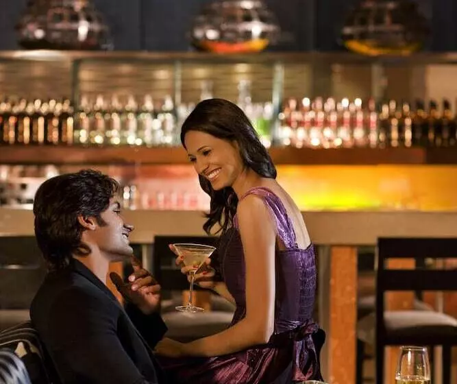 ホテル Courtyard By Marriott Hyderabad