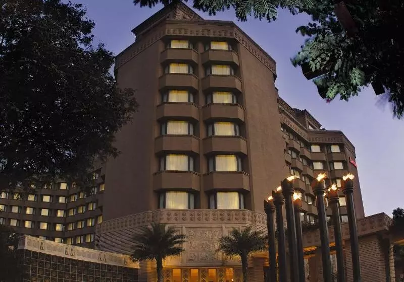 ホテル Courtyard By Marriott Hyderabad