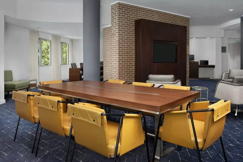 هتل Courtyard Jacksonville Flagler Center