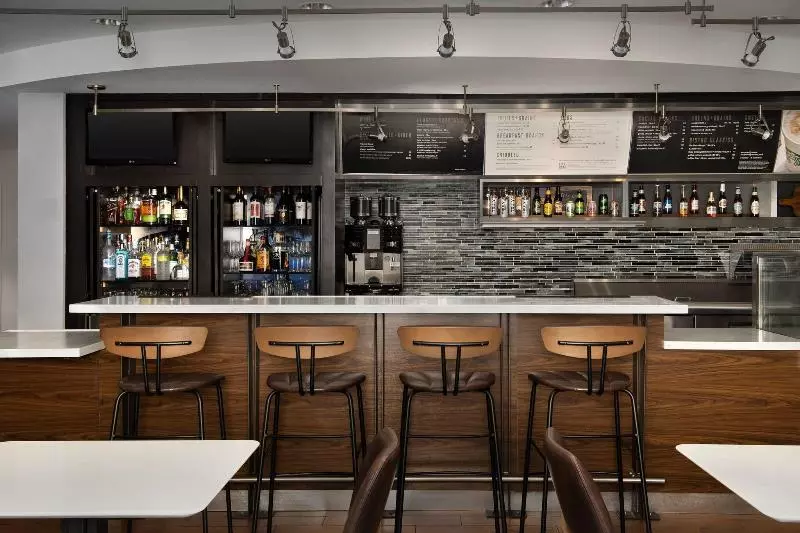 هتل Courtyard Jacksonville Flagler Center