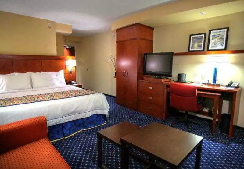 هتل Courtyard Jacksonville Flagler Center