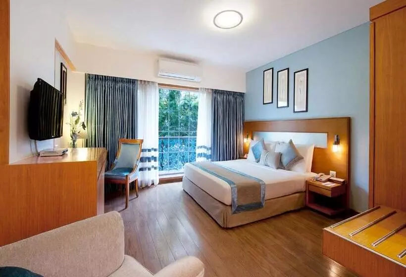 Grand Residency Hotel & Serviced Apartments