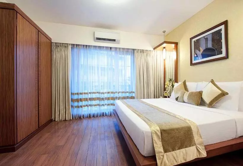 Grand Residency Hotel & Serviced Apartments