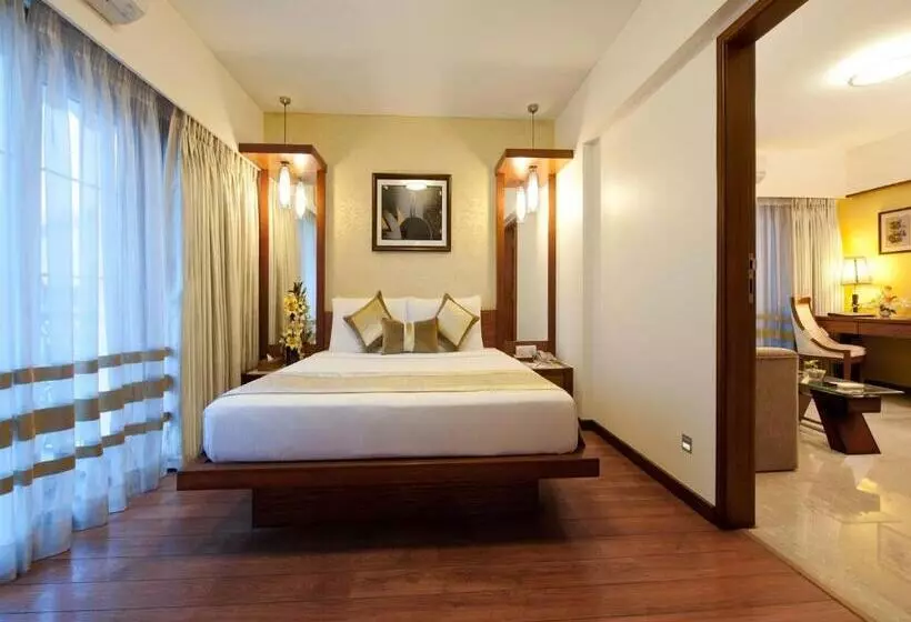Grand Residency Hotel & Serviced Apartments