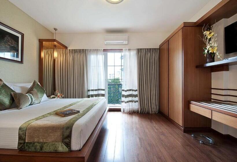 Grand Residency Hotel & Serviced Apartments