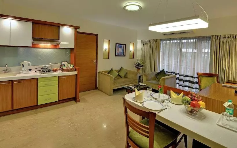 Grand Residency Hotel & Serviced Apartments