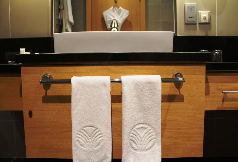 Hala Arjaan By Rotana, Deluxe Hotel Apartments