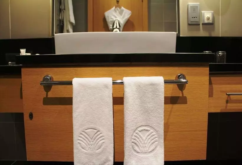 Hala Arjaan By Rotana, Deluxe Hotel Apartments