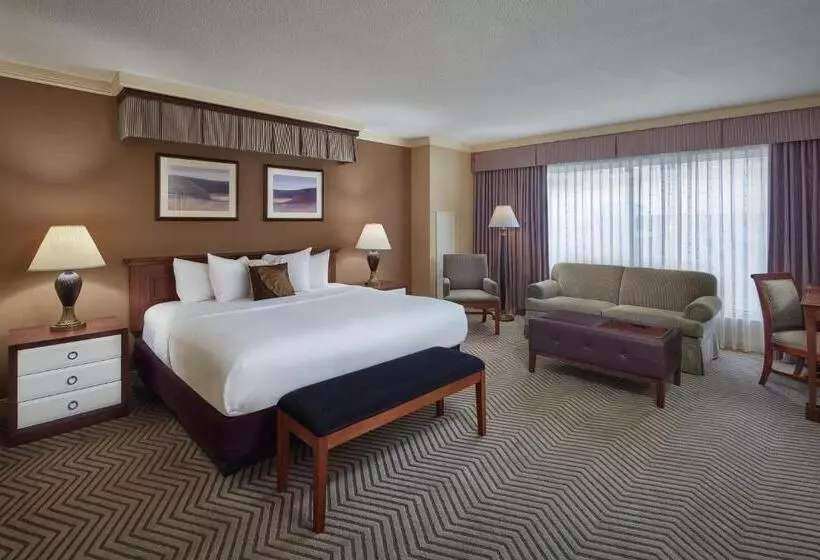 Harrah S Metropolis Hotel & Casino