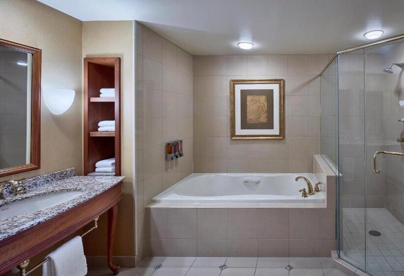 Harrah S Metropolis Hotel & Casino