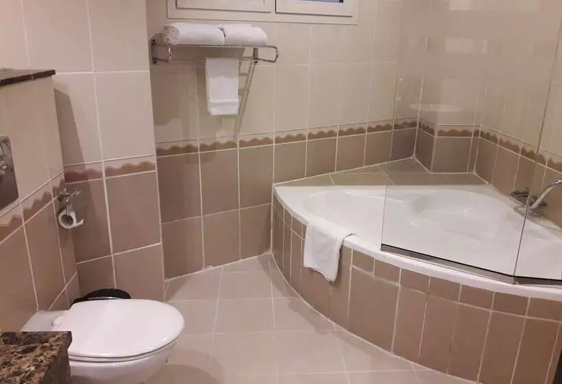 هتل Landmark Riqqa