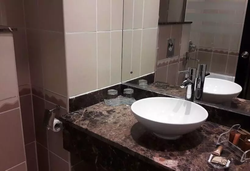 هتل Landmark Riqqa