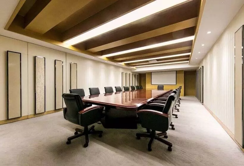 Отель Mercure Beijing Chang An West