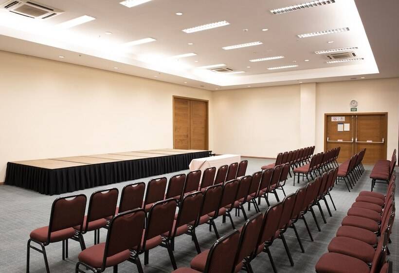 ホテル Monreale Plus Sao Jose Dos Campos