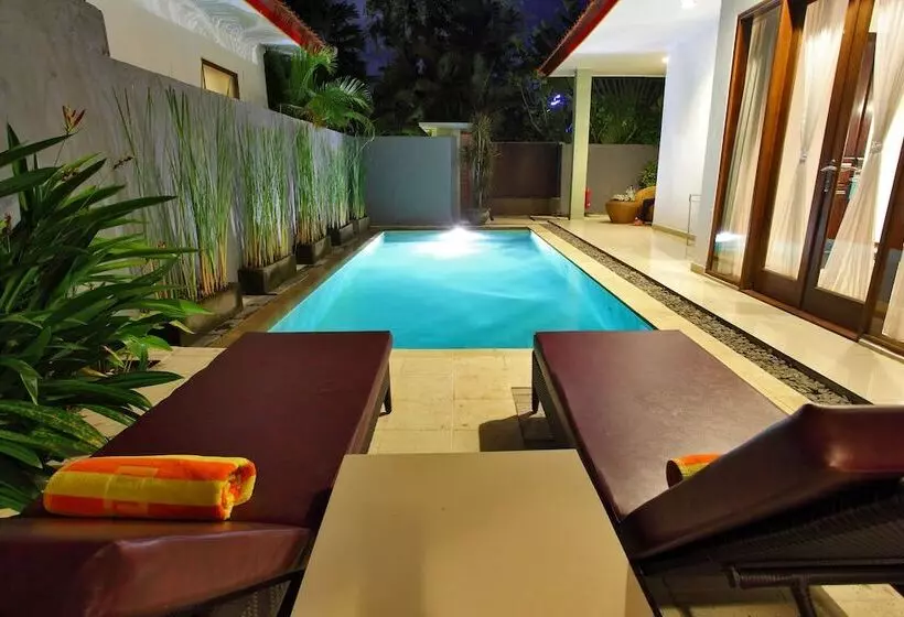 Puri Saron Hotel Seminyak