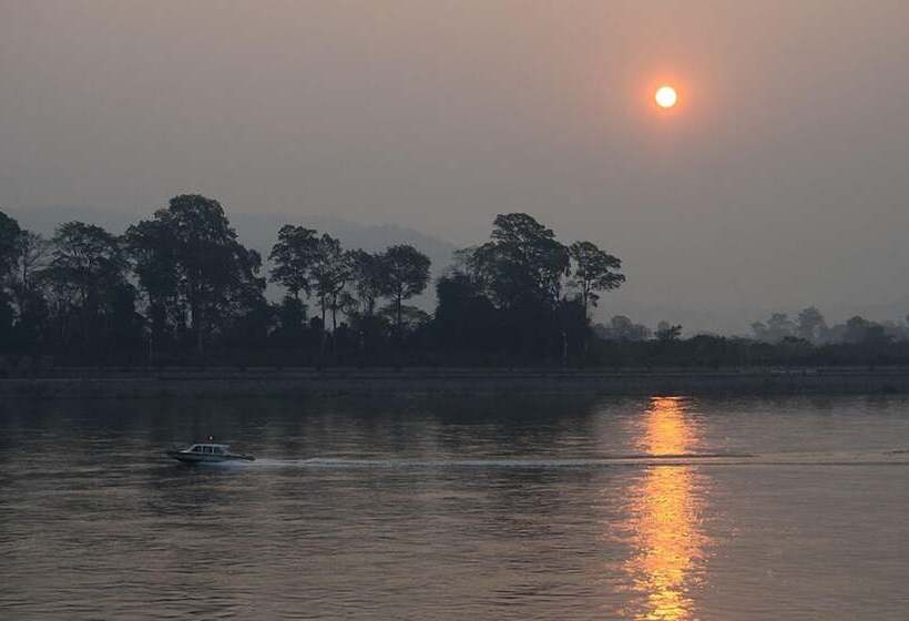 בית מלון כפרי Serene At Chiang Rai