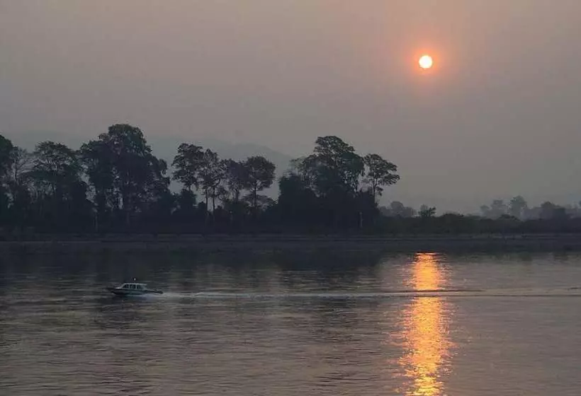 בית מלון כפרי Serene At Chiang Rai