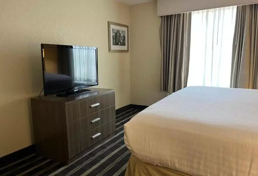Sky Point Hotel & Suites   Atlanta Airport