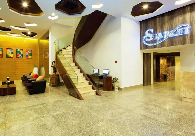 Hotelli Starlet