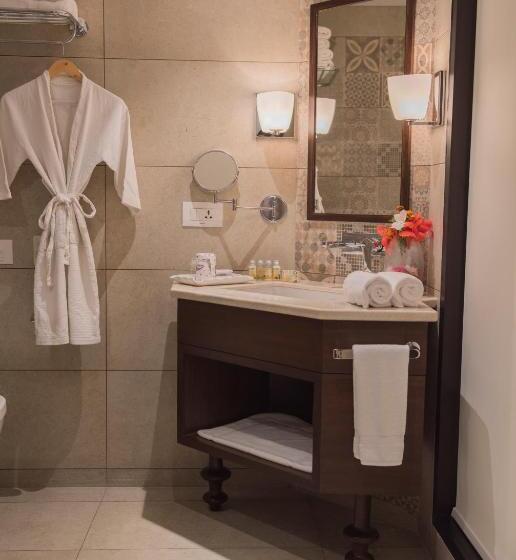 בית מלון כפרי Sunderban Resort & Spa