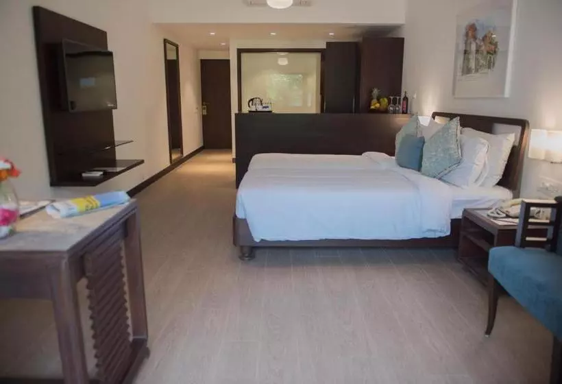 فندق Sunderban Resort & Spa