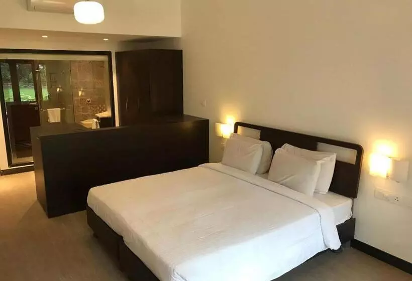 فندق Sunderban Resort & Spa