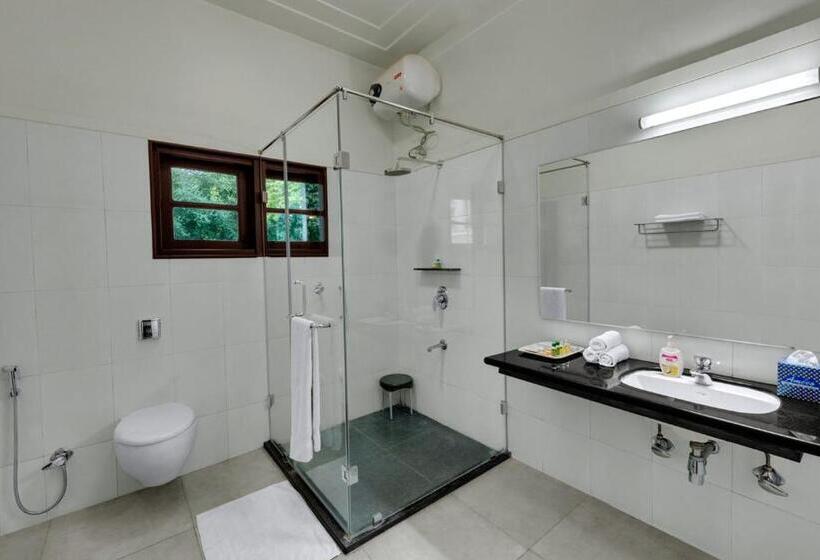 בית מלון כפרי Sunderban Resort & Spa