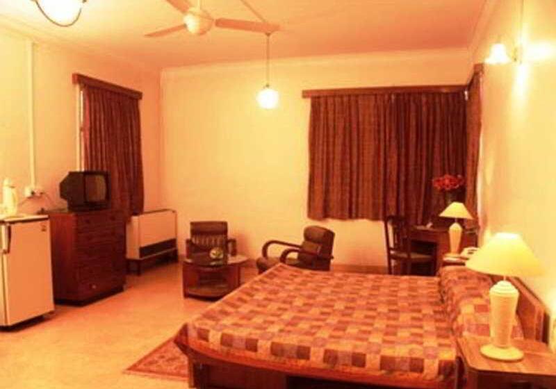 בית מלון כפרי Sunderban Resort & Spa